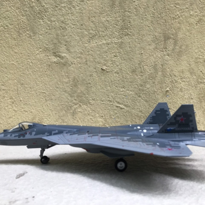 Mô hình máy bay Tiêm kích SU-57  tỷ lệ 1:72