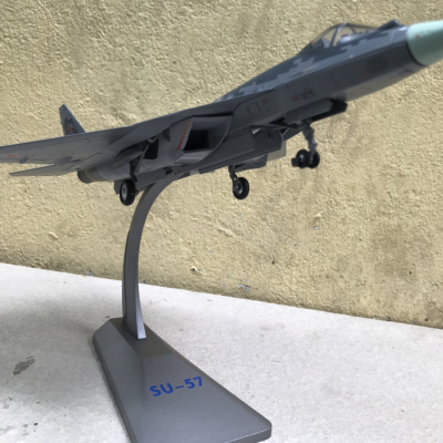 Mô hình máy bay Tiêm kích SU-57  tỷ lệ 1:72