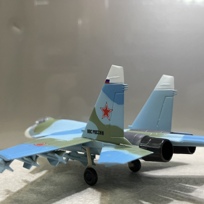 Mô hình Máy báy tiêm kich Sukhoi SU-37 tỷ lệ 1:72-ABS Mô hình Máy báy tiêm kich Sukhoi SU-37 tỷ lệ 1:72-ABS