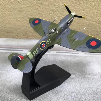Mô hình Máy bay Tiêm kích Supermarine Spitfire  tỷ lệ 1:72