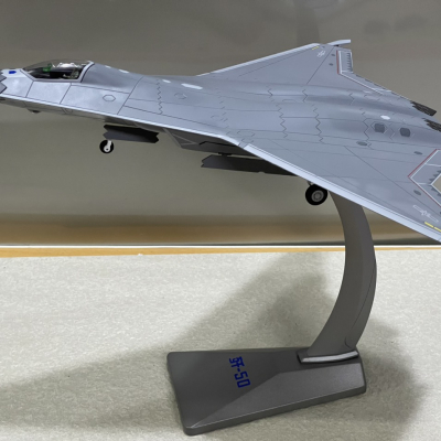 ​Mô hình Máy bay Tiêm kích tàng hình J-50 tỷ lệ 1:72