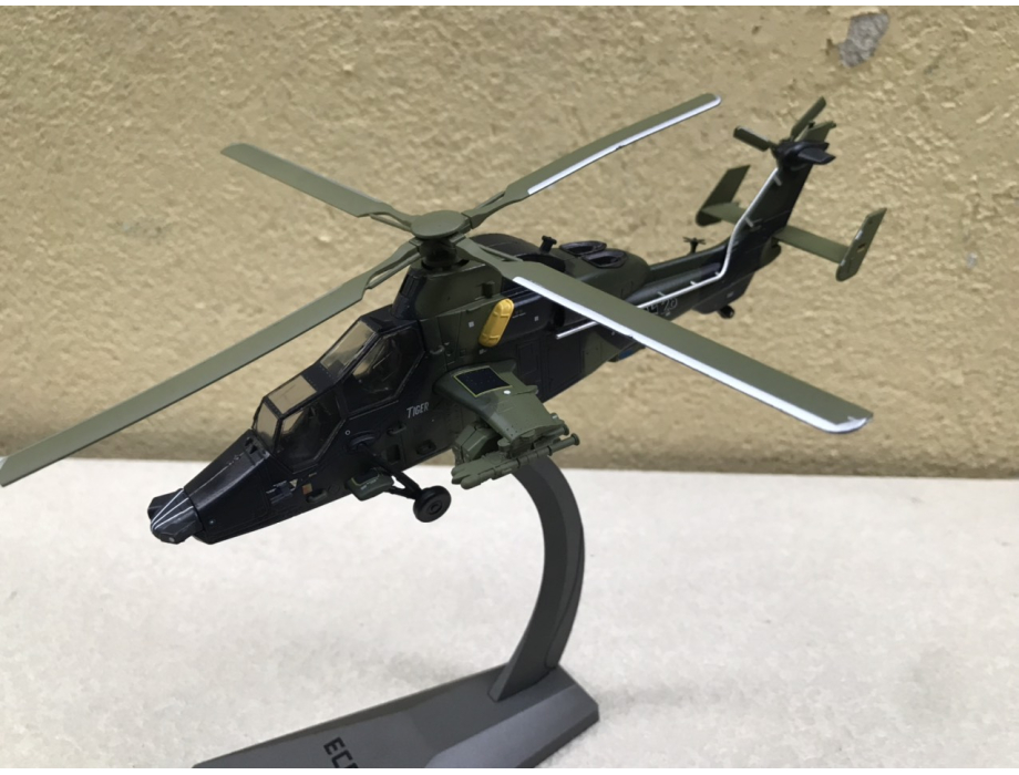 Mô hình máy bay Trực Thăng EC665 Eurocopter Tiger tỷ lệ 1:72 Mô hình máy bay Trực Thăng EC665 Eurocopter Tiger tỷ lệ 1:72