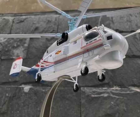 ​Mô hình máy bay Trực Thăng Ka-32A tỷ lệ 1:48
