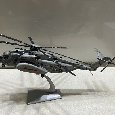 ​Mô hình máy bay Trực Thăng  MH-53E tỷ lệ 1:72
