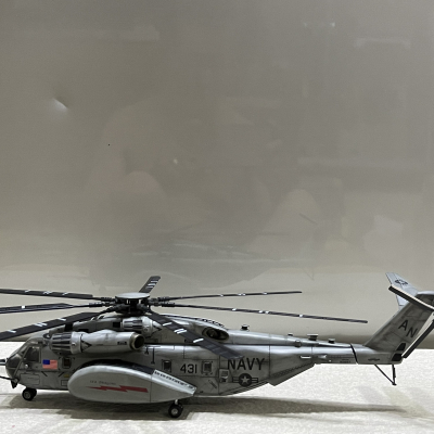 ​Mô hình máy bay Trực Thăng  MH-53E tỷ lệ 1:72