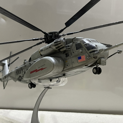 ​Mô hình máy bay Trực Thăng  MH-53E tỷ lệ 1:72