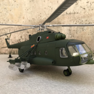 Mô hình máy bay Trực Thăng Mi-171 QĐND-VN tỷ lệ 1:48