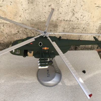 Mô hình máy bay Trực Thăng Mi-171 QĐND-VN tỷ lệ 1:48