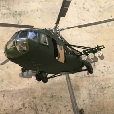 Mô hình máy bay Trực Thăng Mi-171 QĐND-VN tỷ lệ 1:48