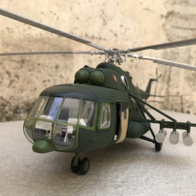 Mô hình máy bay Trực Thăng Mi-171 QĐND-VN tỷ lệ 1:48