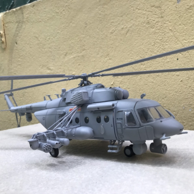 Mô hình máy bay Trực Thăng MI-171 sh tỷ lệ 1:48