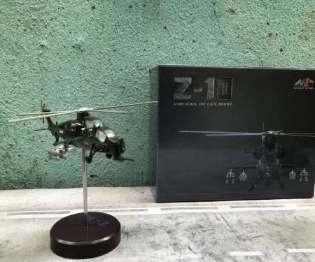 ​Mô hình máy bay Trực Thăng tấn công Z-10 tỷ lệ 1:100