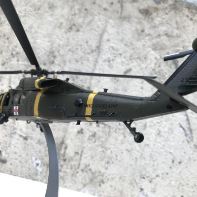Mô hình máy bay Trực Thăng UH-60 Black Hawk tỷ lệ 1:72