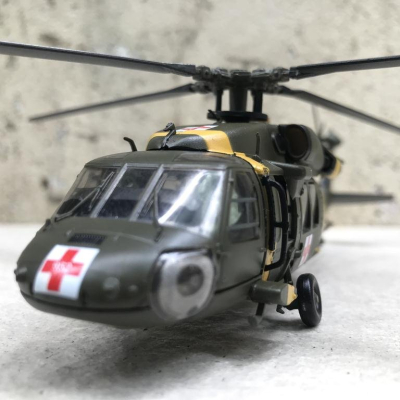 Mô hình máy bay Trực Thăng UH-60 Black Hawk tỷ lệ 1:72
