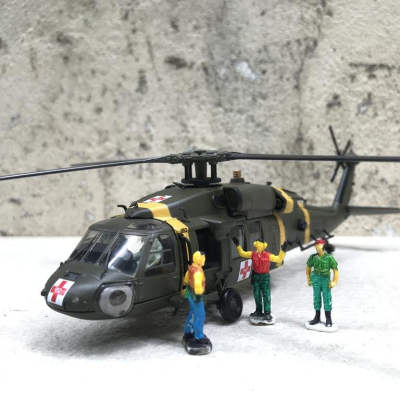 Mô hình máy bay Trực Thăng UH-60 Black Hawk tỷ lệ 1:72