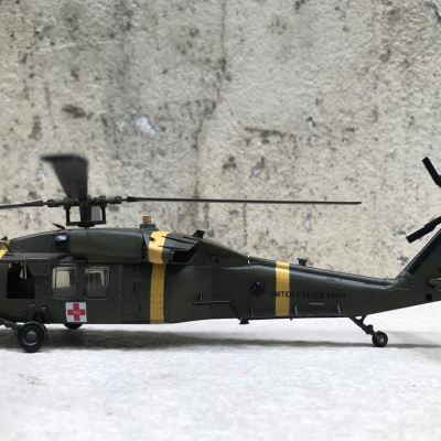 Mô hình máy bay Trực Thăng UH-60 Black Hawk tỷ lệ 1:72
