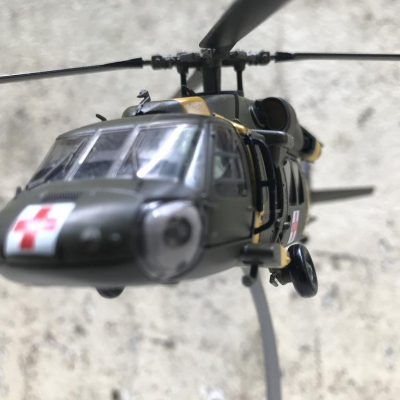Mô hình máy bay Trực Thăng UH-60 Black Hawk tỷ lệ 1:72