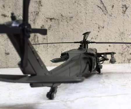 ​Mô hình máy bay Trực Thăng UH-60 Black Hawk tỷ lệ 1:72