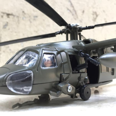 Mô hình máy bay Trực Thăng UH-60 Black Hawk tỷ lệ 1:72