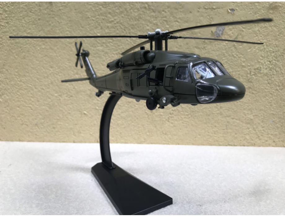 Mô hình máy bay Trực Thăng UH-60 Black Hawk tỷ lệ 1:72 Mô hình máy bay Trực Thăng UH-60 Black Hawk tỷ lệ 1:72