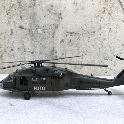 Mô hình máy bay Trực Thăng UH-60M Black Hawk NATO tỷ lệ 1:72
