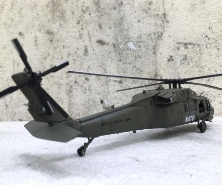 ​Mô hình máy bay Trực Thăng UH-60M Black Hawk NATO tỷ lệ 1:72