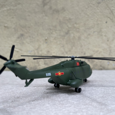 Mô hình máy bay Trực Thăng vận tải Z-8  tỷ lệ 1:144