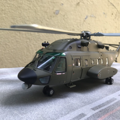 Mô hình máy bay Trực Thăng vận tải Z-8L  tỷ lệ 1:55