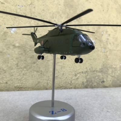 Mô hình máy bay Trực Thăng Z-8 tỷ lệ 1:144
