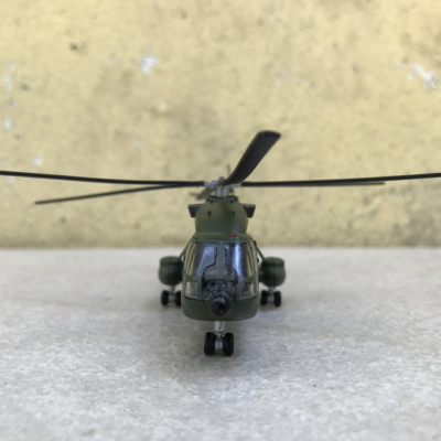 Mô hình máy bay Trực Thăng Z-8 tỷ lệ 1:144