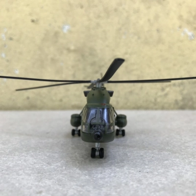 Mô hình máy bay Trực Thăng Z-8 tỷ lệ 1:144