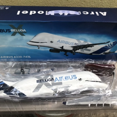 Mô hình máy bay vận tải AIRBUS Beluga tỷ lệ 1:150