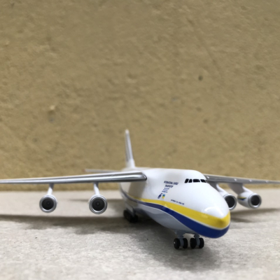 Mô hình máy bay Vận tải An-124 Antonov AIRLINE tỷ lệ 1:400