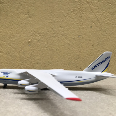 Mô hình máy bay Vận tải An-124 Antonov AIRLINE tỷ lệ 1:400