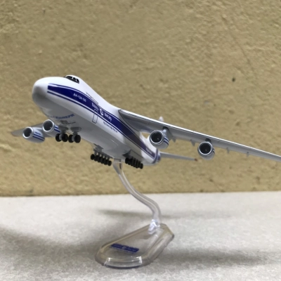 Mô hình máy bay Vận tải  An-124 Volga-Dnepr tỷ lệ 1:400