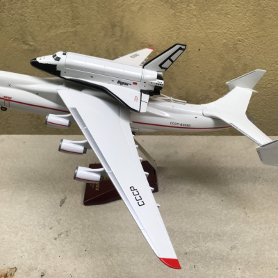 Mô hình máy bay Vận Tải AN-225 CCCP tỷ lệ 1:200