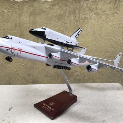 Mô hình máy bay Vận Tải AN-225 CCCP tỷ lệ 1:200