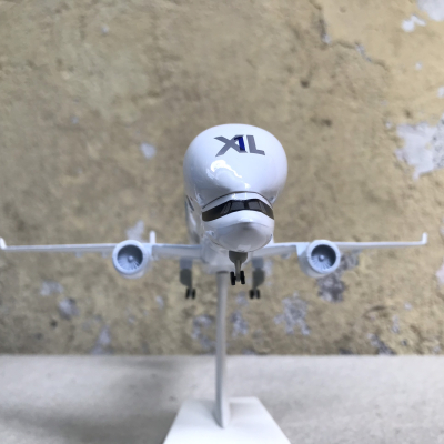 Mô hình máy bay vận tải BELUGA A-330 tỷ lệ 1:350