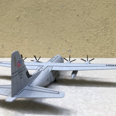 Mô hình máy bay vận tải C-130J tỷ lệ 1:200