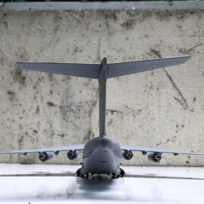 Mô hình Máy bay vận tải C 17 Globemaster III tỷ lệ 1:200