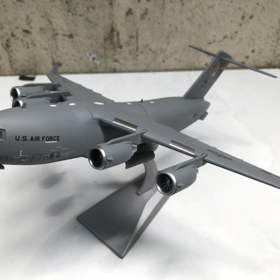 Mô hình Máy bay vận tải C 17 Globemaster III tỷ lệ 1:200