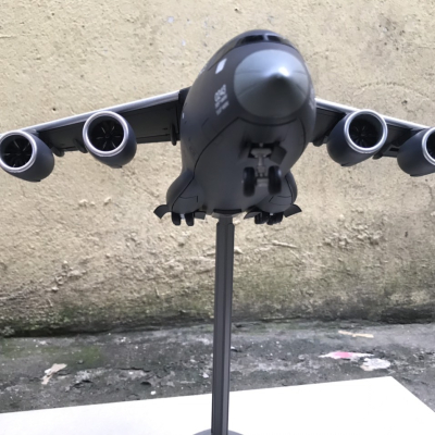 Mô hình máy bay vận tải C-17 Globemaster  tỷ lệ 1:88