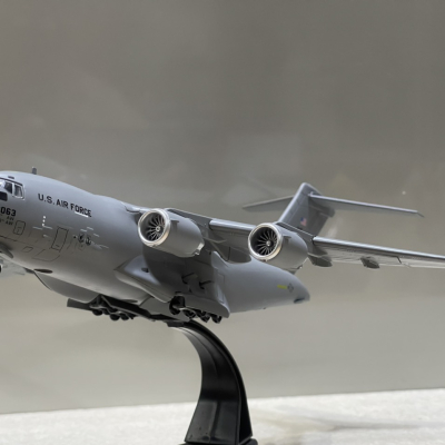 ​Mô hình Máy bay vận tải C-17 U.S AIR FORCE tỷ lệ 1:200