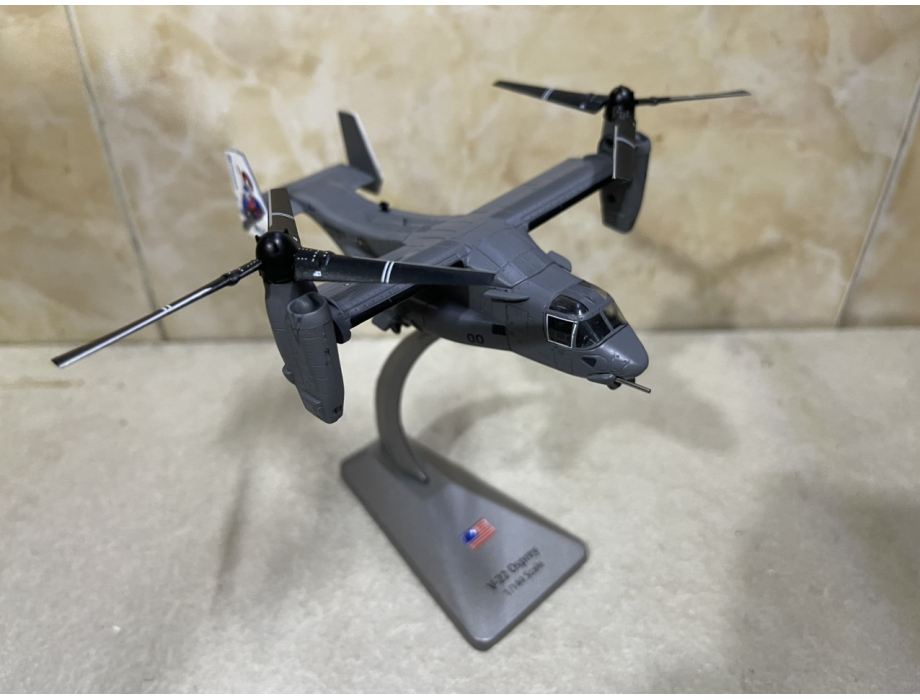 Mô hình Máy bay Vận tải V-22 Osprey tỷ lệ 1:144 Mô hình Máy bay Vận tải V-22 Osprey tỷ lệ 1:144