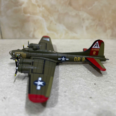​Mô hình Pháo Đài bay Boeing B-17 Flying Fortress Tỷ lệ 1:200