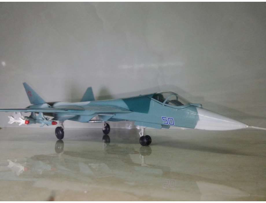 Mô hình tĩnh Máy bay (Nga) - Siêu tiêm kích  T50 1:72