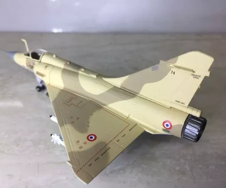 Mô Hình tĩnh Mô hình Máy bay Dassault Phantom 2000  1/100