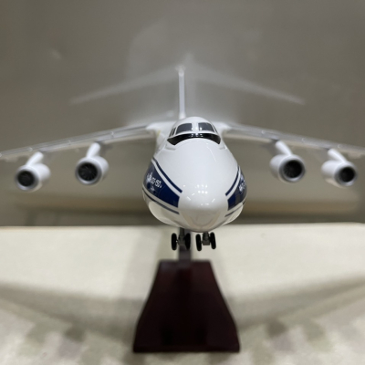 ​Mô Hình trang trí máy bay Vận Tải AN-124 tỷ lệ 1:200 Nhựa ABS (MB200AN124)