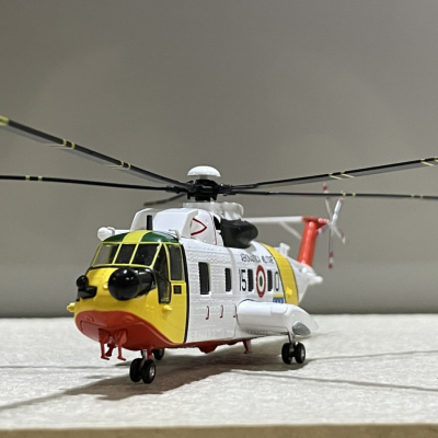 ​Mô hình Trực Thăng Agusta HH-3F Pelican Cứu hộ tỷ lệ 1/100