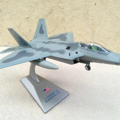 ​Mô hình trưng bày Máy bay F-22 Raptor tỷ lệ 1:100